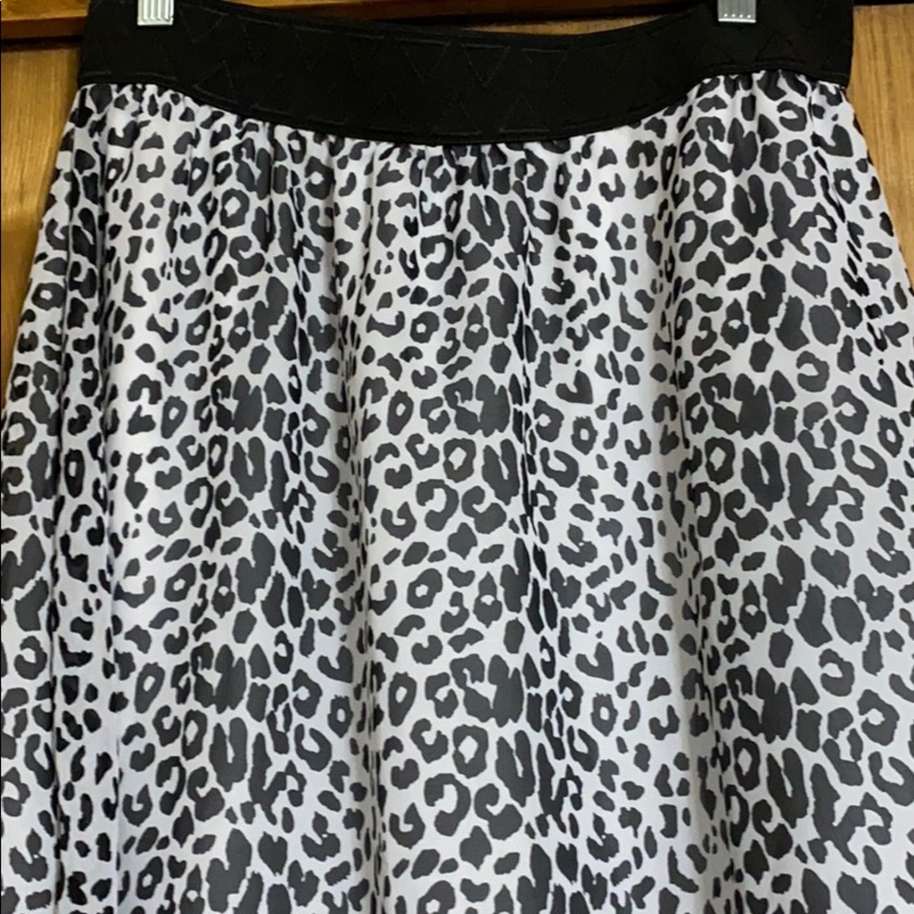 EUC large Lularoe lola skirt